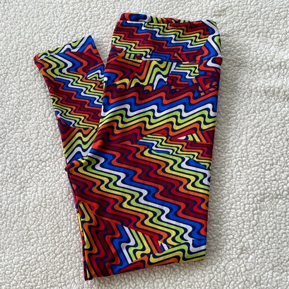 LULAROE Women’s Multi-Colored Wavy Leggings Size TC2 18+ - Picture 1 of 5